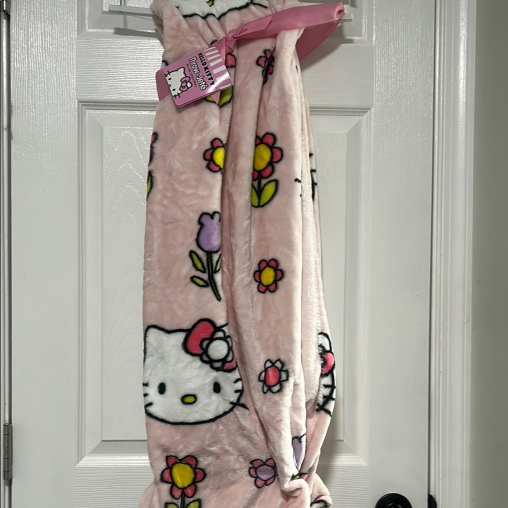 Hello Kitty Pink and Floral Plush Throw